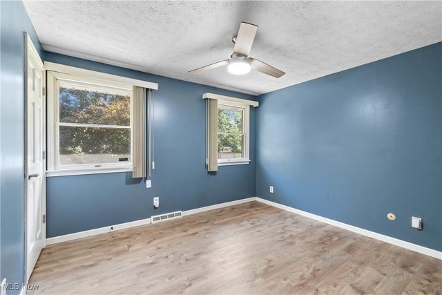 2424 Lyndon Drive, Green, OH 44685