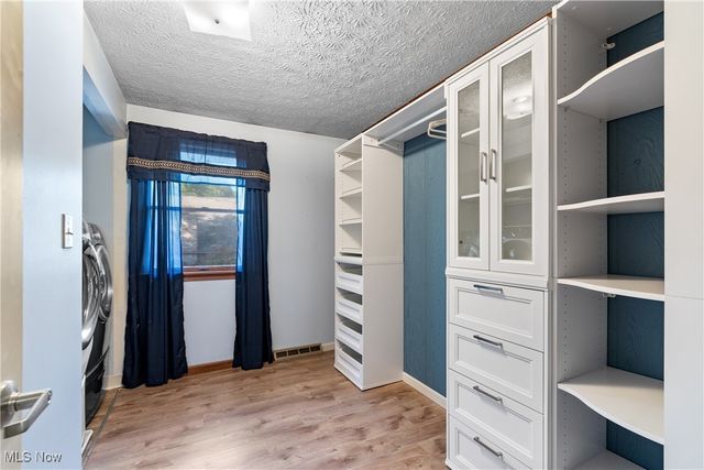 2424 Lyndon Drive, Green, OH 44685