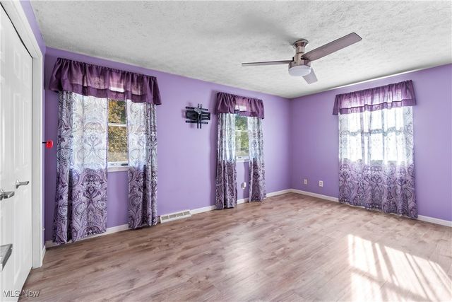 2424 Lyndon Drive, Green, OH 44685