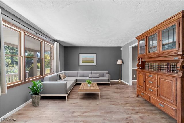 2424 Lyndon Drive, Green, OH 44685