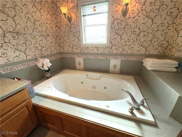 67406 Natures Way, St Clairsville, OH 43950