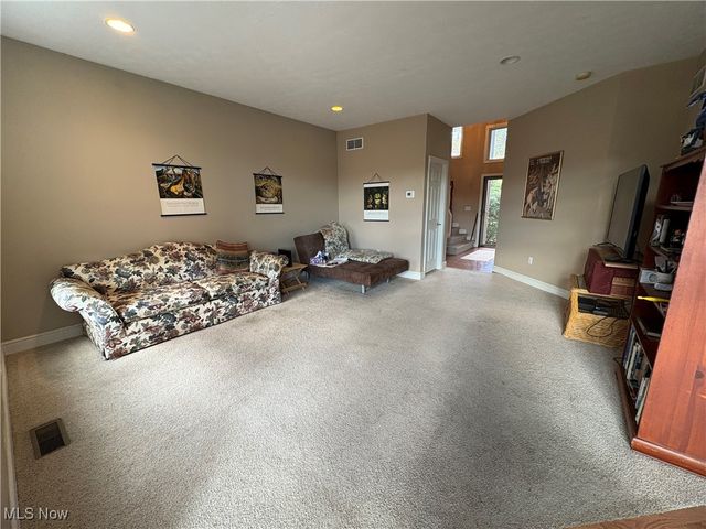 67406 Natures Way, St Clairsville, OH 43950