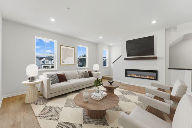 1522 Traverse Lane, West Saint Paul, MN 55118