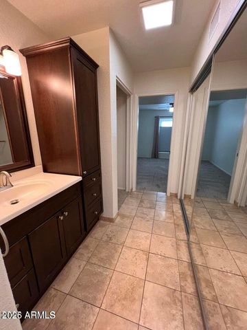 7300 N DREAMY DRAW Drive 102, Phoenix, AZ 85020