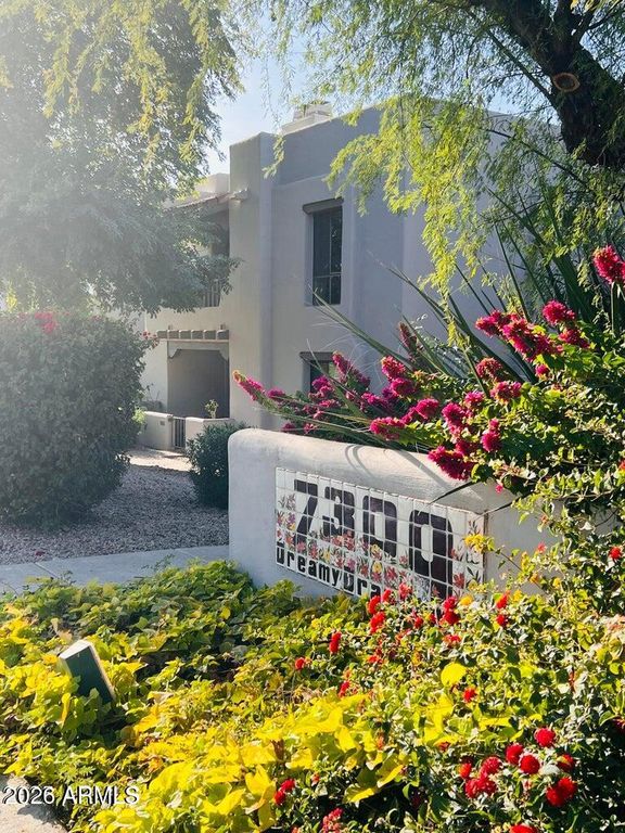 7300 N DREAMY DRAW Drive 102, Phoenix, AZ 85020