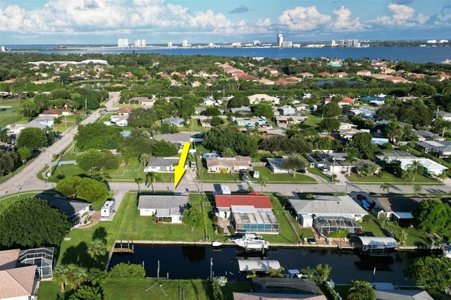 4711 FOREST GLEN DRIVE, North Fort Myers, FL 33903