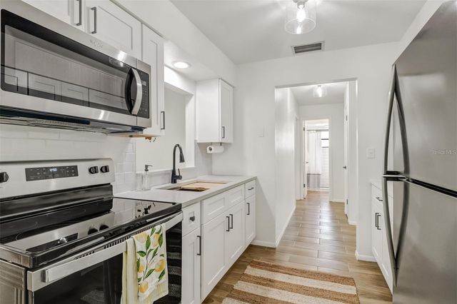 4711 FOREST GLEN DRIVE, North Fort Myers, FL 33903