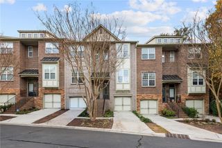 2052 Cobblestone NE Circle, Brookhaven, GA 30319