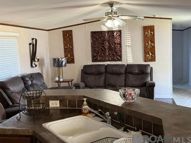 402 Sandi Drive, Patterson, LA 70392