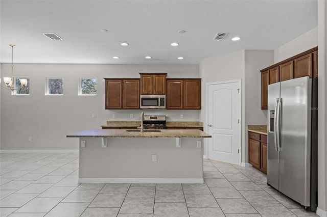 405 E FREESIA COURT, Deland, FL 32724