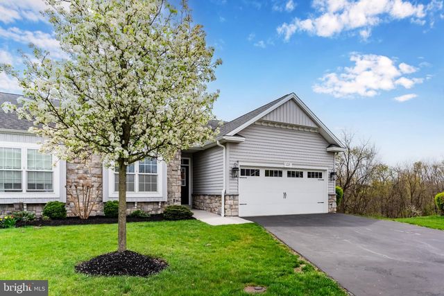 1635 SHADY MAPLE CT, Mechanicsburg, PA 17050