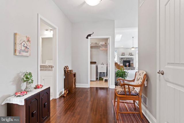 1635 SHADY MAPLE CT, Mechanicsburg, PA 17050