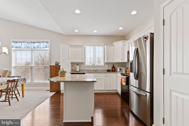 1635 SHADY MAPLE CT, Mechanicsburg, PA 17050
