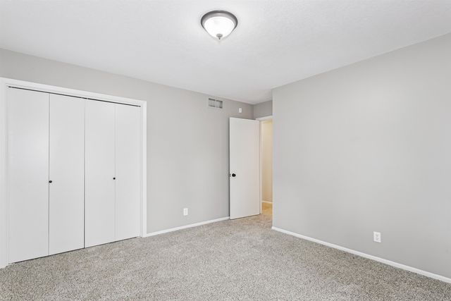 2432 N Rutland Ct, Wichita, KS 67226