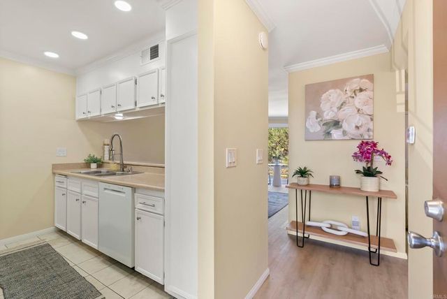 5710 Baltimore Drive 430, La Mesa, CA 91942