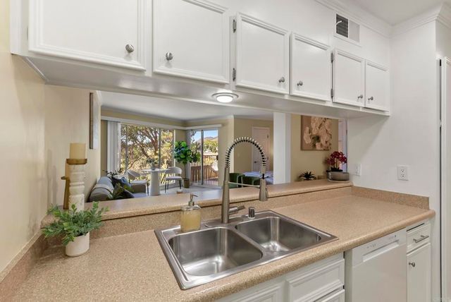 5710 Baltimore Drive 430, La Mesa, CA 91942