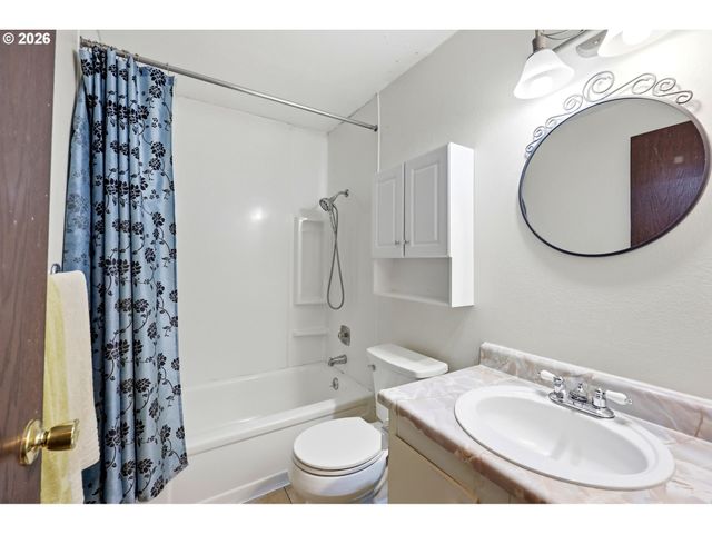 12626 Nw BARNES Rd 3, Portland, OR 97229