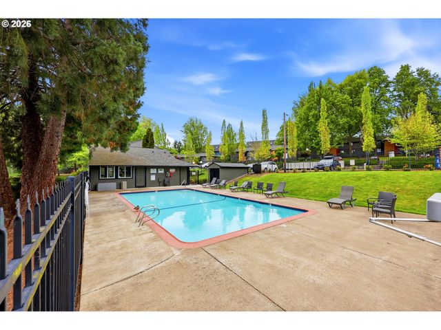 12626 Nw BARNES Rd 3, Portland, OR 97229
