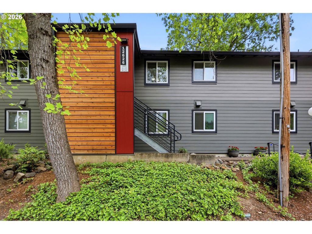 12626 Nw BARNES Rd 3, Portland, OR 97229