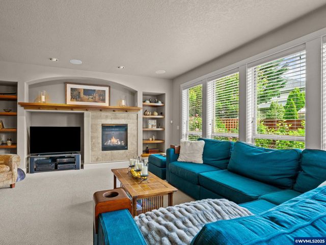 28571 SW Morningside Av, Wilsonville, OR 97070