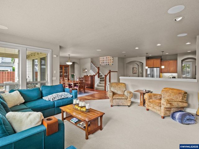 28571 SW Morningside Av, Wilsonville, OR 97070