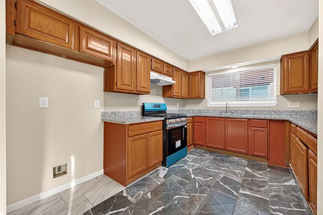 7422 Cortes Drive, Houston, TX 77083