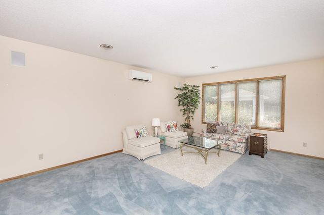1217 Oak Street N, Fargo, ND 58102