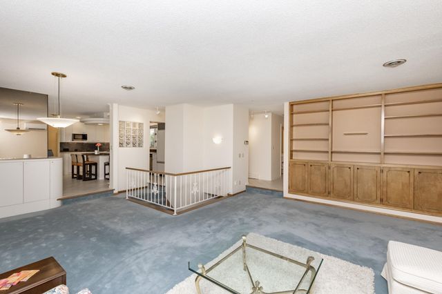 1217 Oak Street N, Fargo, ND 58102