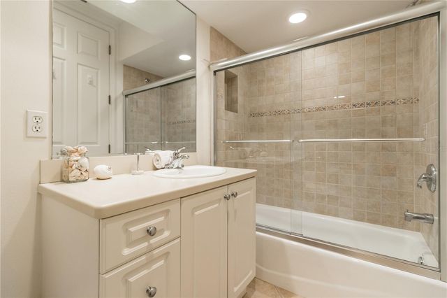 3705 54TH DRIVE W 103, Bradenton, FL 34210