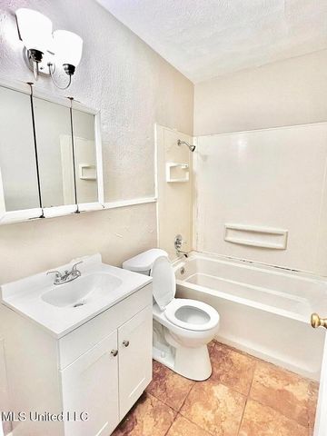 535 Avalon Road, Jackson, MS 39206