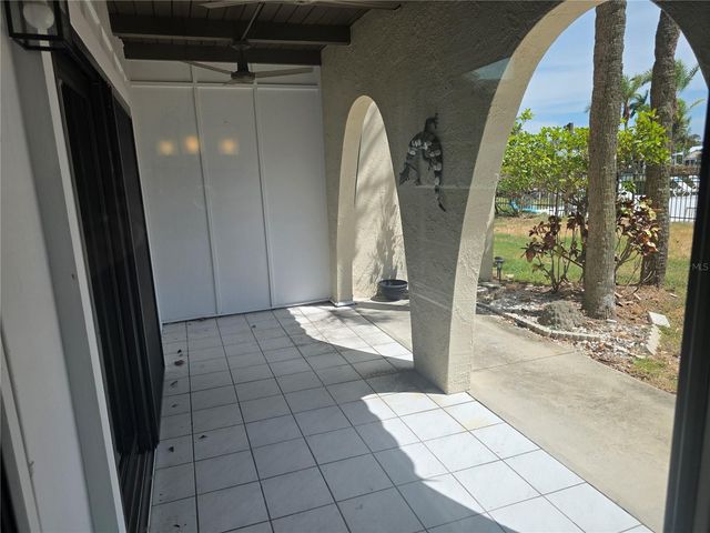 507 PLAZA SEVILLE COURT 15, St Petersburg, FL 33706