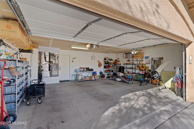 3264 S Thunder Chorus Road, Tucson, AZ 85713