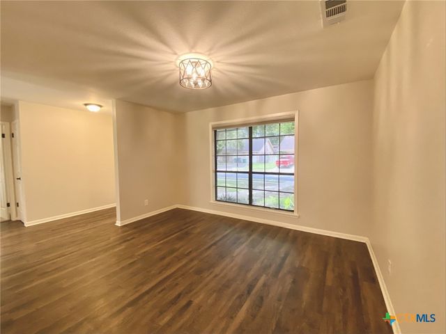 507 Santa Fe, Victoria, TX 77904