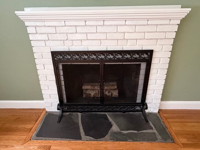 7 Wayne Dr, Foxboro, MA 02035