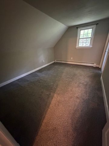 7 Wayne Dr, Foxboro, MA 02035