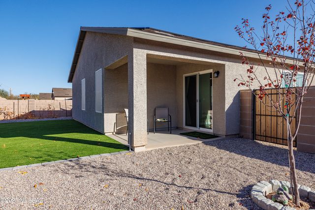 1256 S Lenora Loop, Benson, AZ 85602