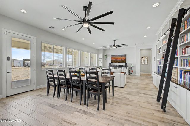 1789 E LOBO Street, San Tan Valley, AZ 85140