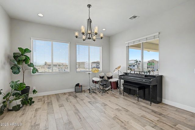 1789 E LOBO Street, San Tan Valley, AZ 85140