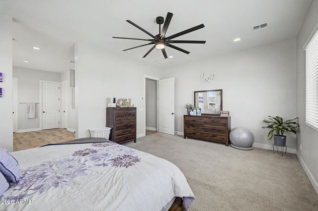 1789 E LOBO Street, San Tan Valley, AZ 85140