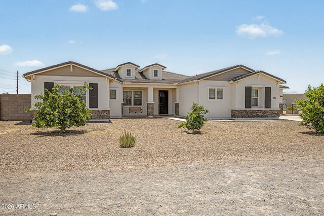 1789 E LOBO Street, San Tan Valley, AZ 85140