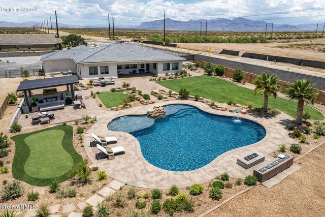 1789 E LOBO Street, San Tan Valley, AZ 85140
