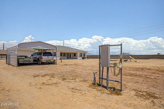 1789 E LOBO Street, San Tan Valley, AZ 85140