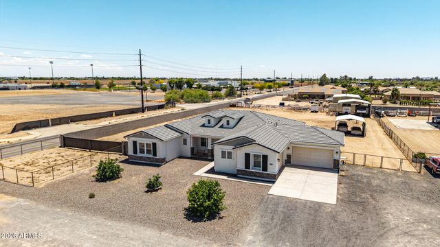 1789 E LOBO Street, San Tan Valley, AZ 85140
