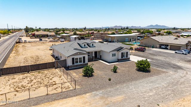 1789 E LOBO Street, San Tan Valley, AZ 85140