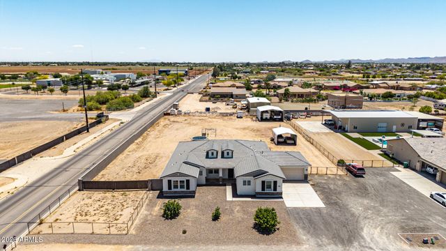 1789 E LOBO Street, San Tan Valley, AZ 85140