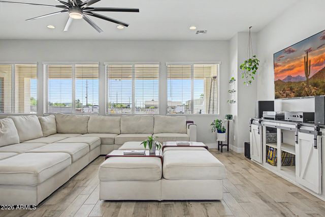 1789 E LOBO Street, San Tan Valley, AZ 85140