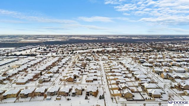 2841 Valley Stream Drive, Lincoln, NE 68516