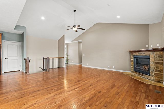 2841 Valley Stream Drive, Lincoln, NE 68516