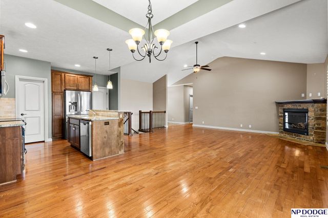 2841 Valley Stream Drive, Lincoln, NE 68516