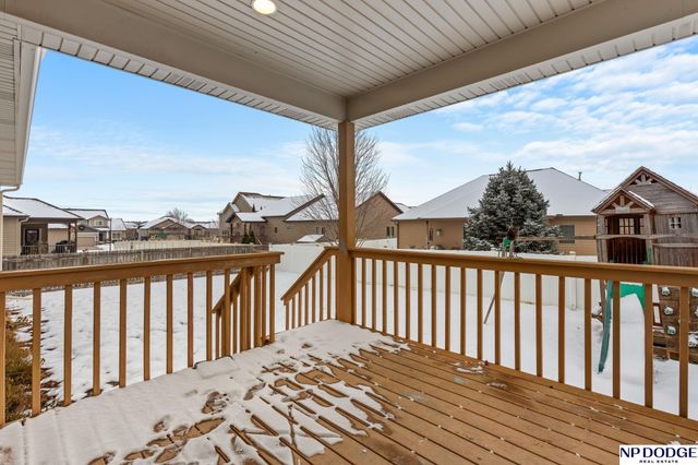 2841 Valley Stream Drive, Lincoln, NE 68516